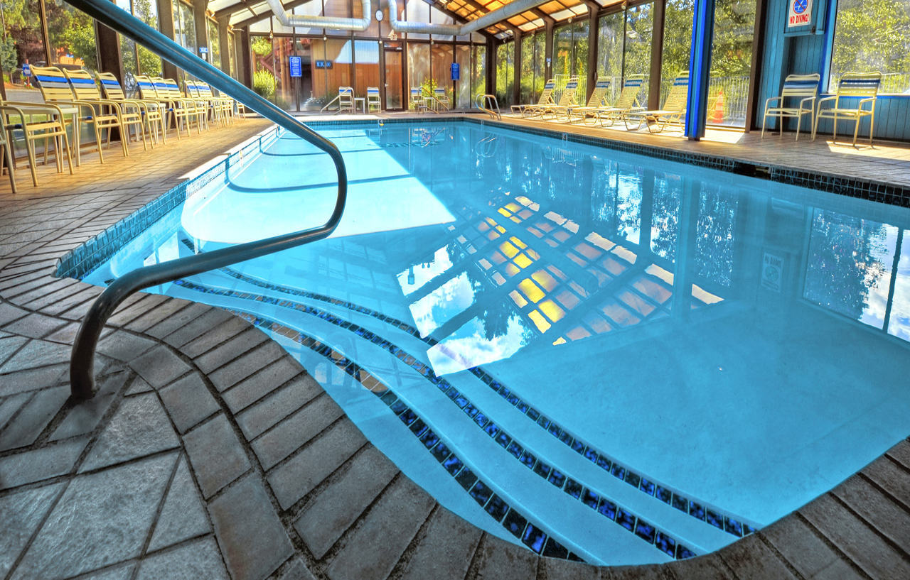 Shilo Inn Suites Hotel - Бенд Екстер'єр фото